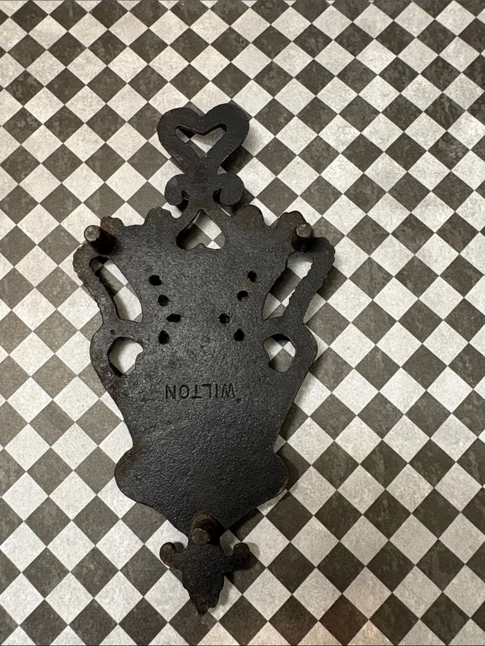 Rustic Cast Iron Trivet Set - Wilton